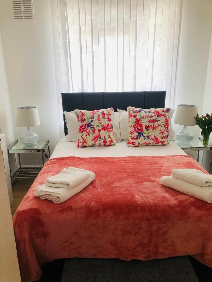Апартаменти Super Location 2, 1Min Metro 10 Min From Camden Лондон Екстер'єр фото